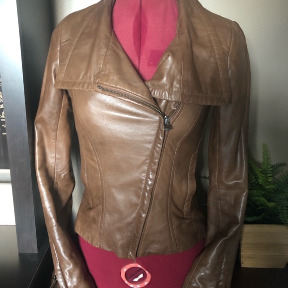 Soft, brown, leather jacket. Great for fall. Great price. - Picture 2 of 6